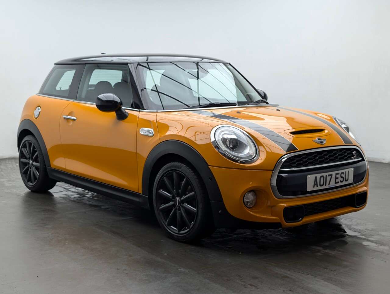 A 2017 MINI HATCH 2.0 Cooper S Hatchback 3dr Petrol Auto Euro 6 (s/s) (192 ps) PARKING CAMERA A 2017 MINI HATCH 2.0 Cooper S Hatchback 3dr Petrol Auto Euro 6 (s/s) (192 ps) PARKING CAMERA