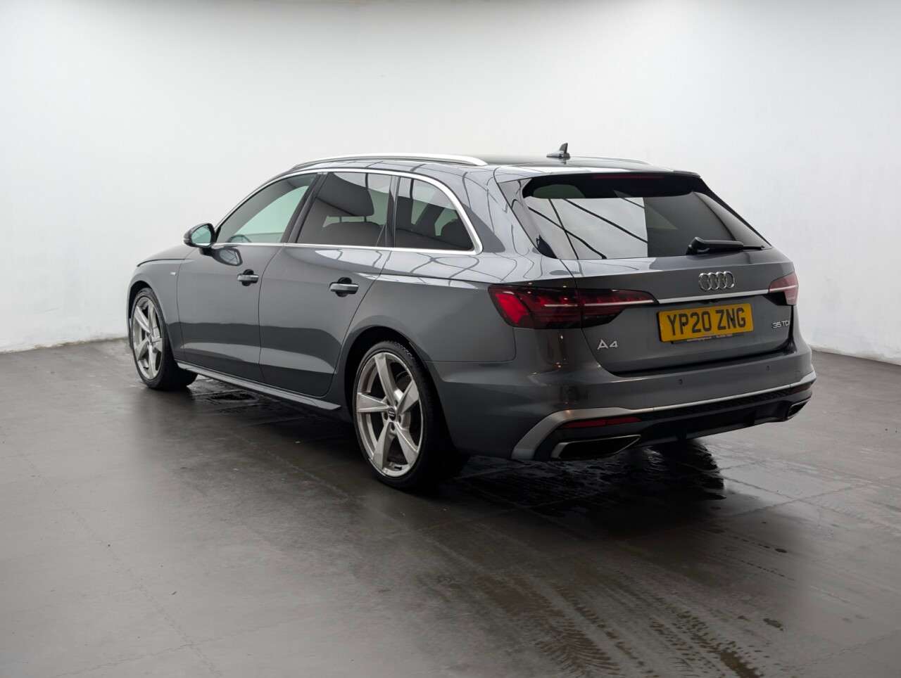 2020 AUDI A4 AVANT 2020 AUDI A4 AVANT