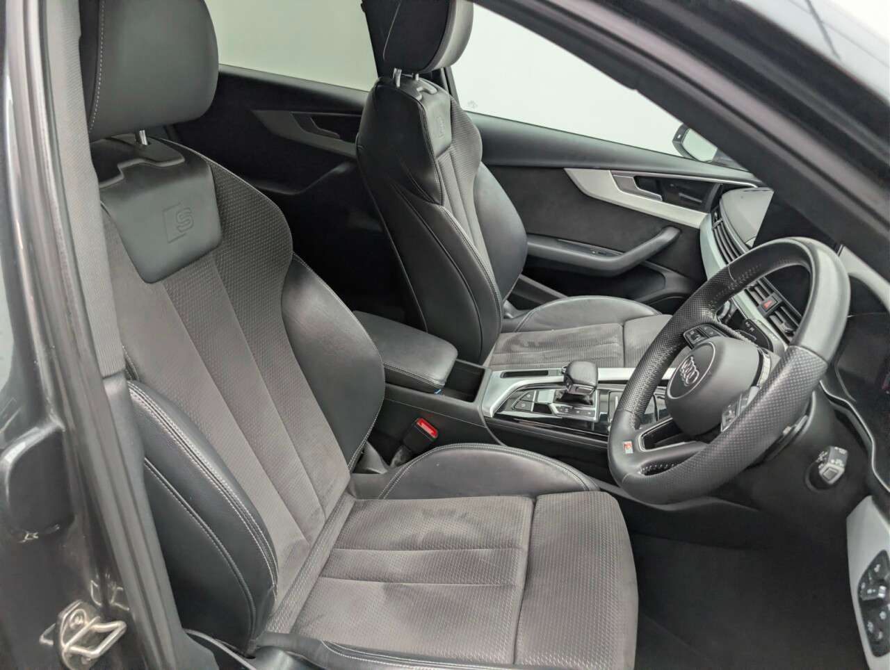 2020 AUDI A4 AVANT 2020 AUDI A4 AVANT