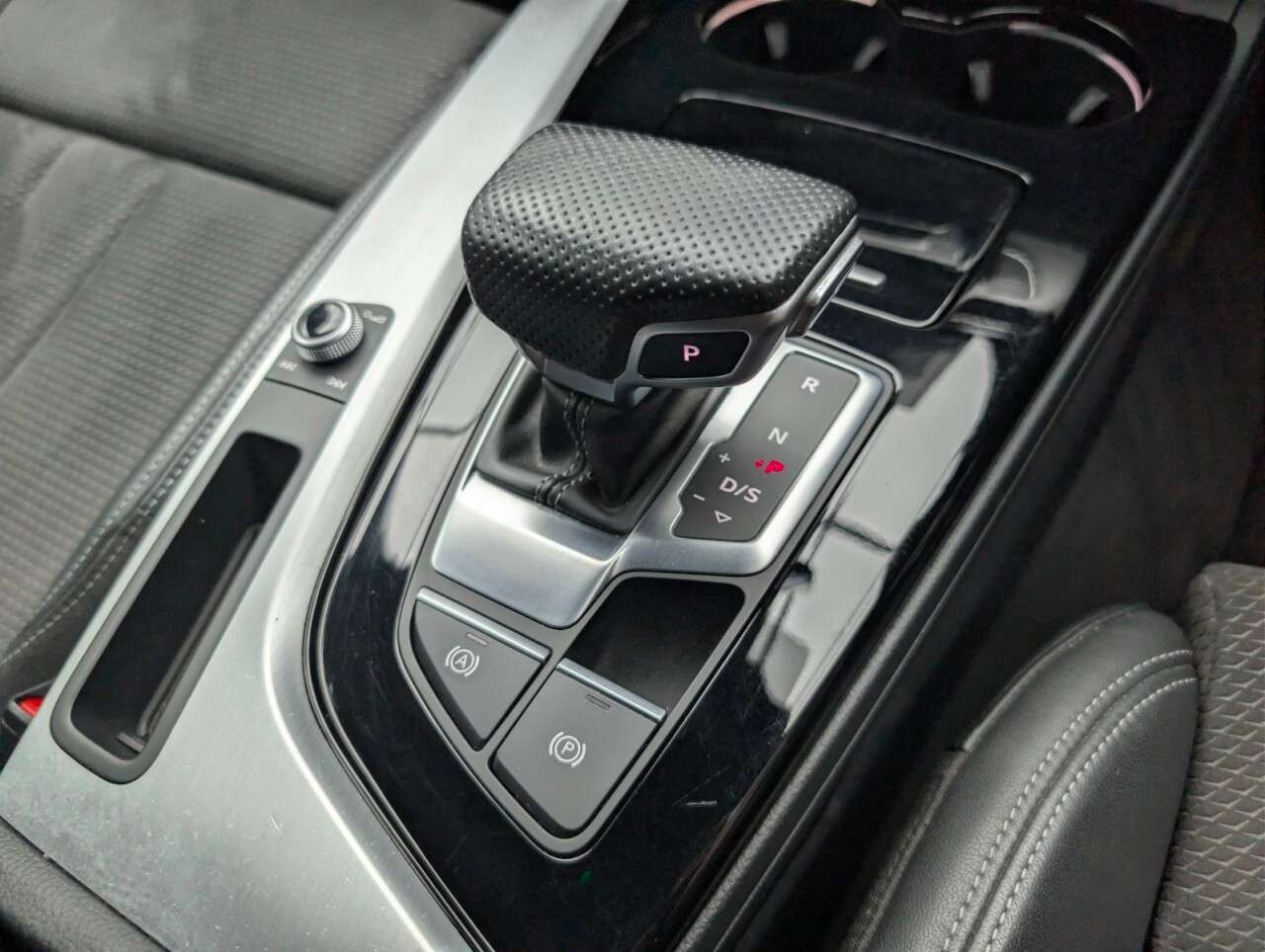 2020 AUDI A4 AVANT 2020 AUDI A4 AVANT