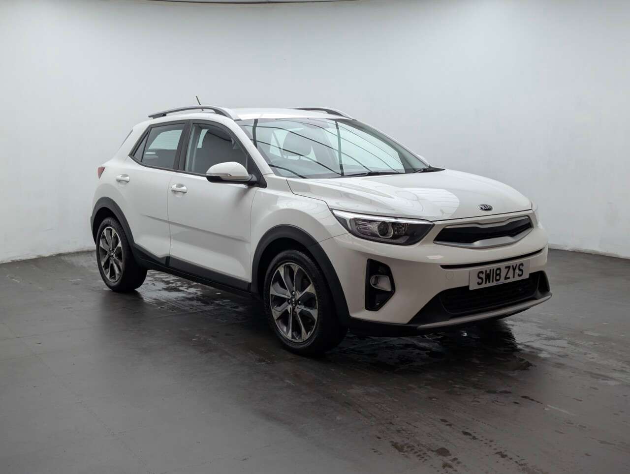 A 2018 KIA STONIC 1.0 T-GDi 2 SUV 5dr Petrol Manual Euro 6 (s/s) (118 bhp) PARKING SENSORS+NA A 2018 KIA STONIC 1.0 T-GDi 2 SUV 5dr Petrol Manual Euro 6 (s/s) (118 bhp) PARKING SENSORS+NA