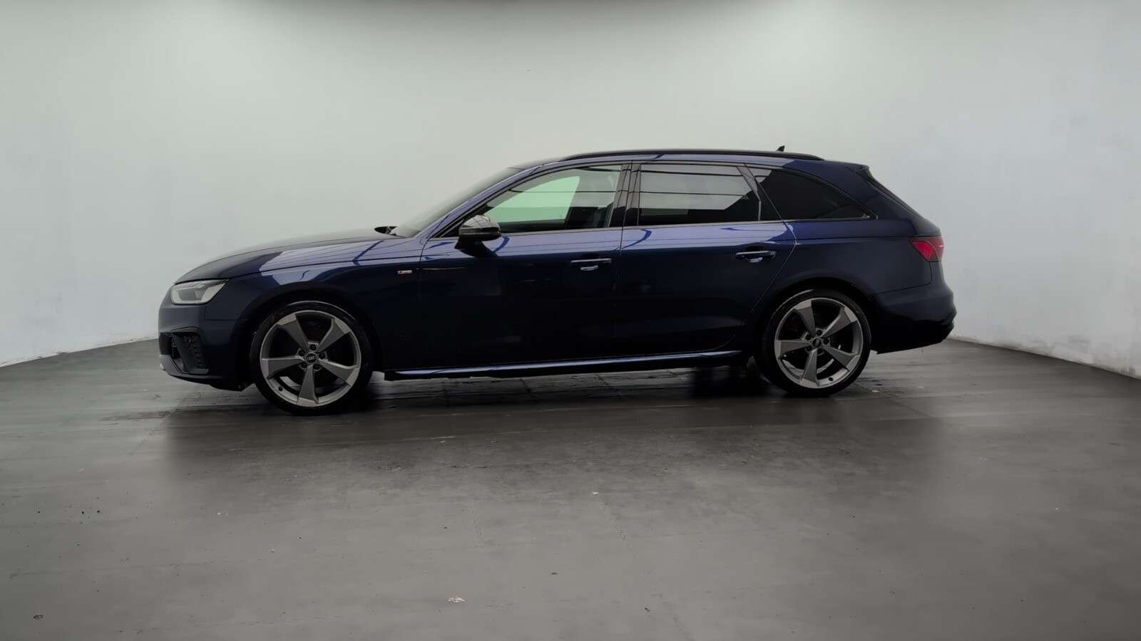 2021 AUDI A4 AVANT 2021 AUDI A4 AVANT