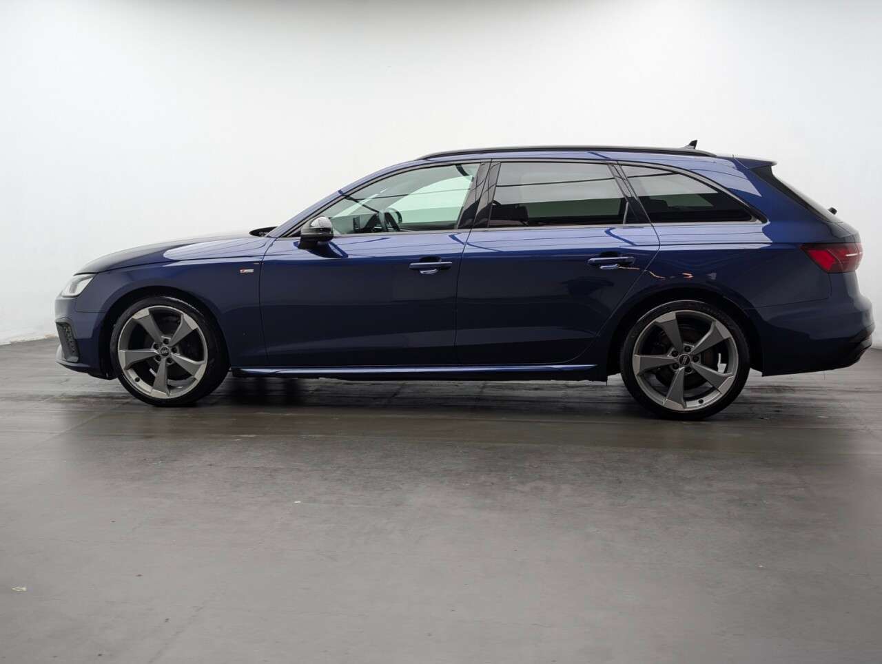 2021 AUDI A4 AVANT 2021 AUDI A4 AVANT