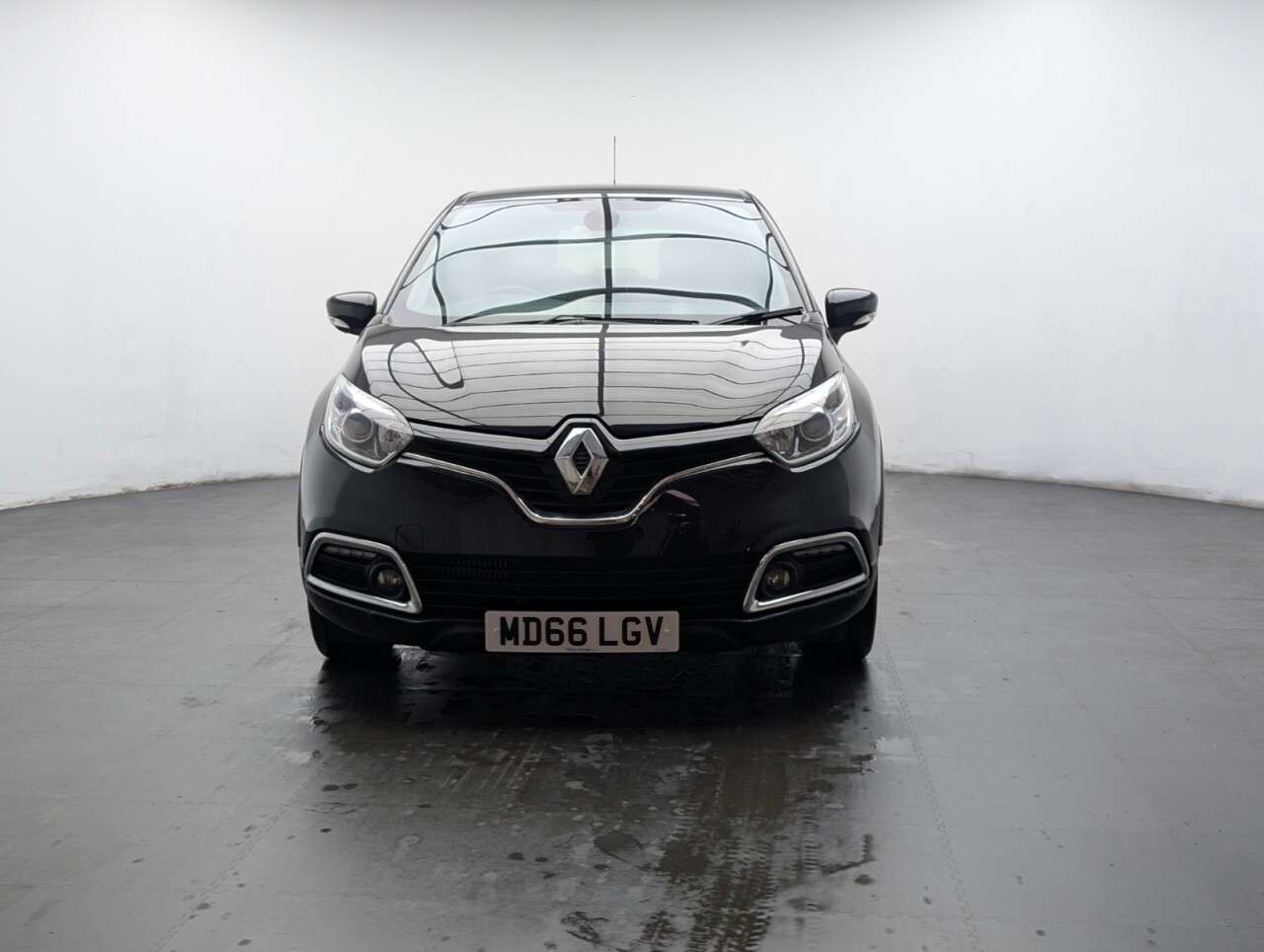 A 2016 RENAULT CAPTUR 1.5 dCi ENERGY Dynamique S Nav SUV 5dr Diesel Auto Euro 6 (s/s) (90 ps) CRU A 2016 RENAULT CAPTUR 1.5 dCi ENERGY Dynamique S Nav SUV 5dr Diesel Auto Euro 6 (s/s) (90 ps) CRU