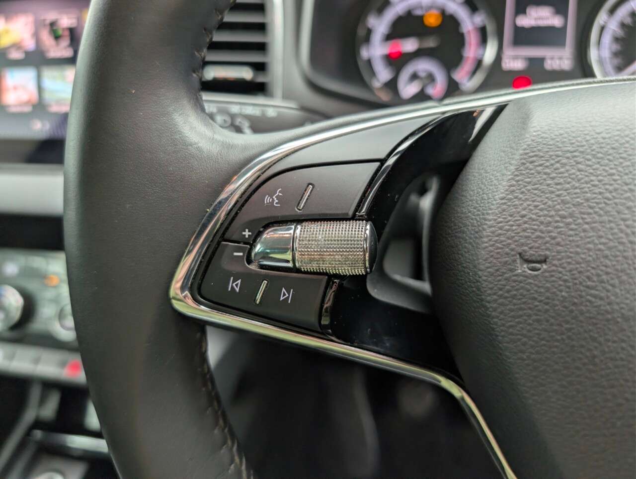 2020 SKODA KAROQ 2020 SKODA KAROQ