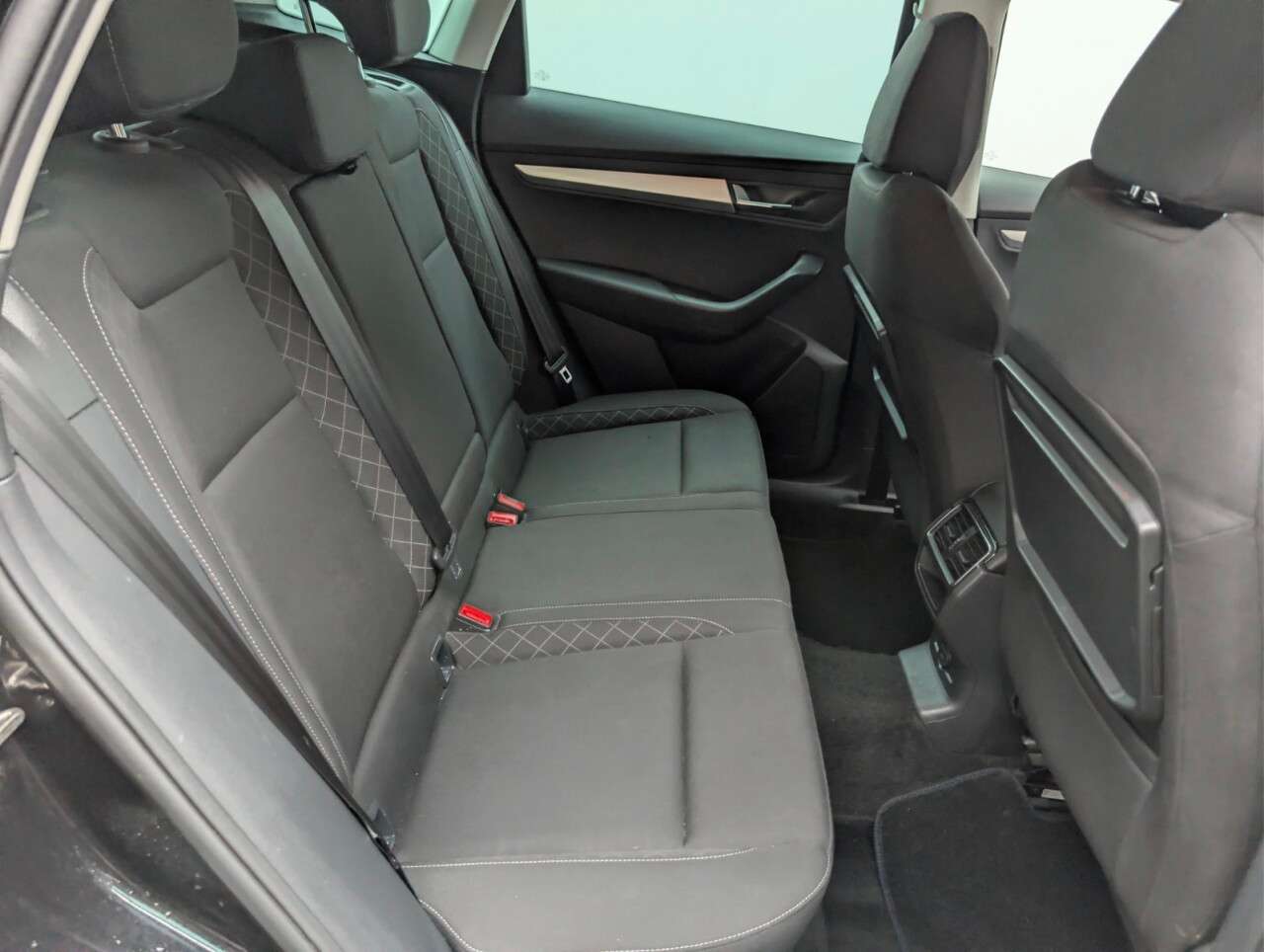 2020 SKODA KAROQ 2020 SKODA KAROQ