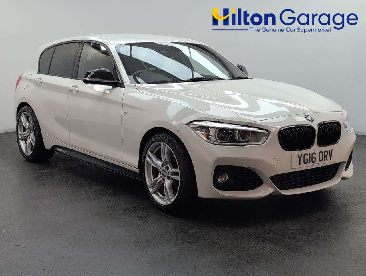 A 2016 BMW 1 SERIES 1.5 116d M Sport Hatchback 5dr Diesel Manual Euro 6 (s/s) (116 ps) 6.5IN CO A 2016 BMW 1 SERIES 1.5 116d M Sport Hatchback 5dr Diesel Manual Euro 6 (s/s) (116 ps) 6.5IN CO