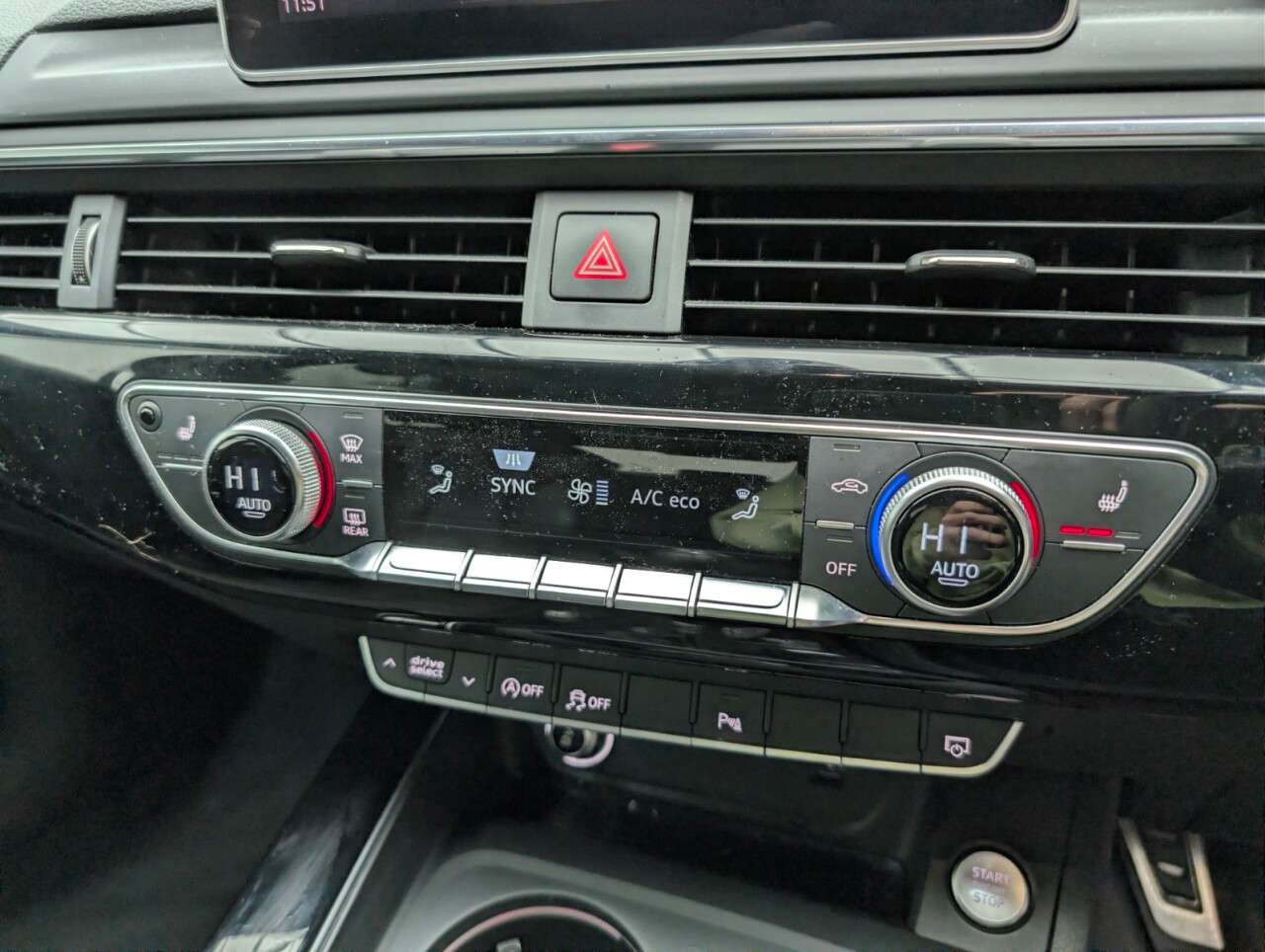 2017 AUDI A4 2017 AUDI A4