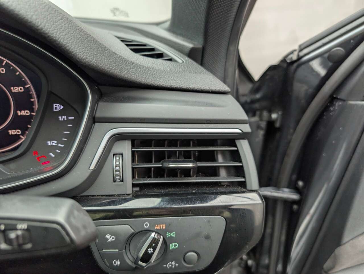 2017 AUDI A4 2017 AUDI A4