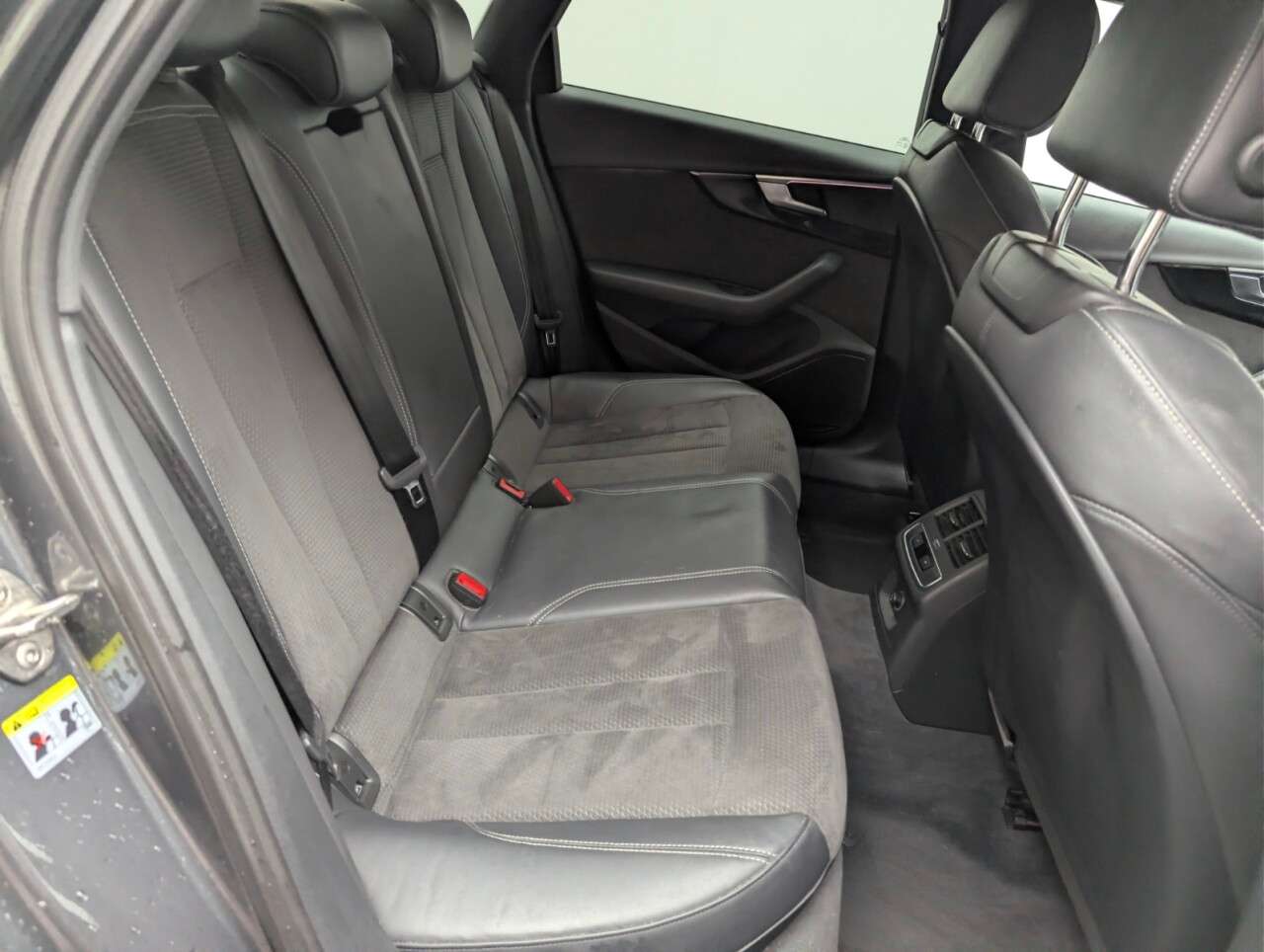 2017 AUDI A4 2017 AUDI A4