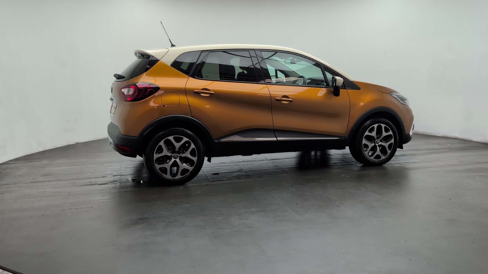 2018 RENAULT CAPTUR 2018 RENAULT CAPTUR
