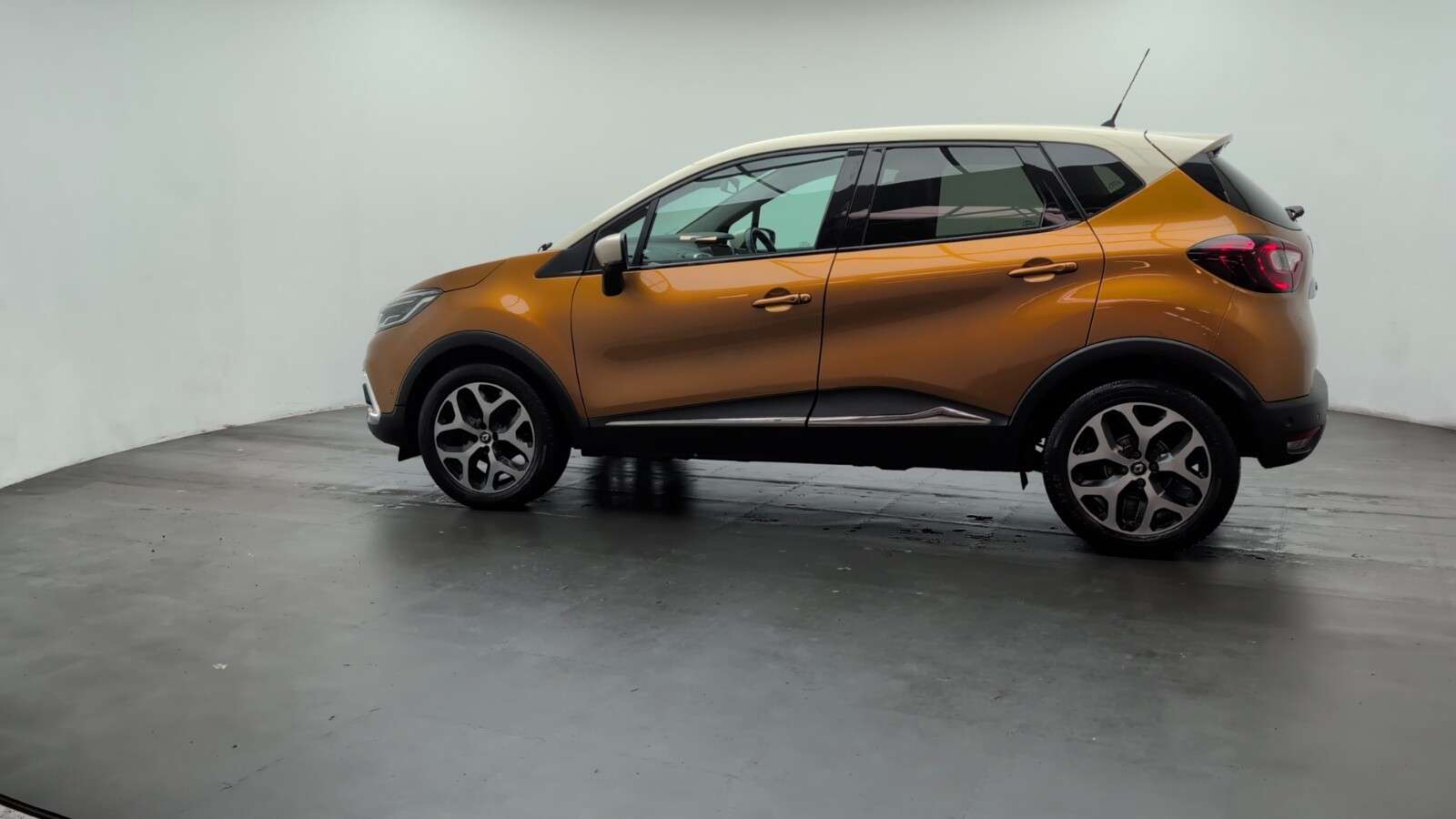 2018 RENAULT CAPTUR 2018 RENAULT CAPTUR