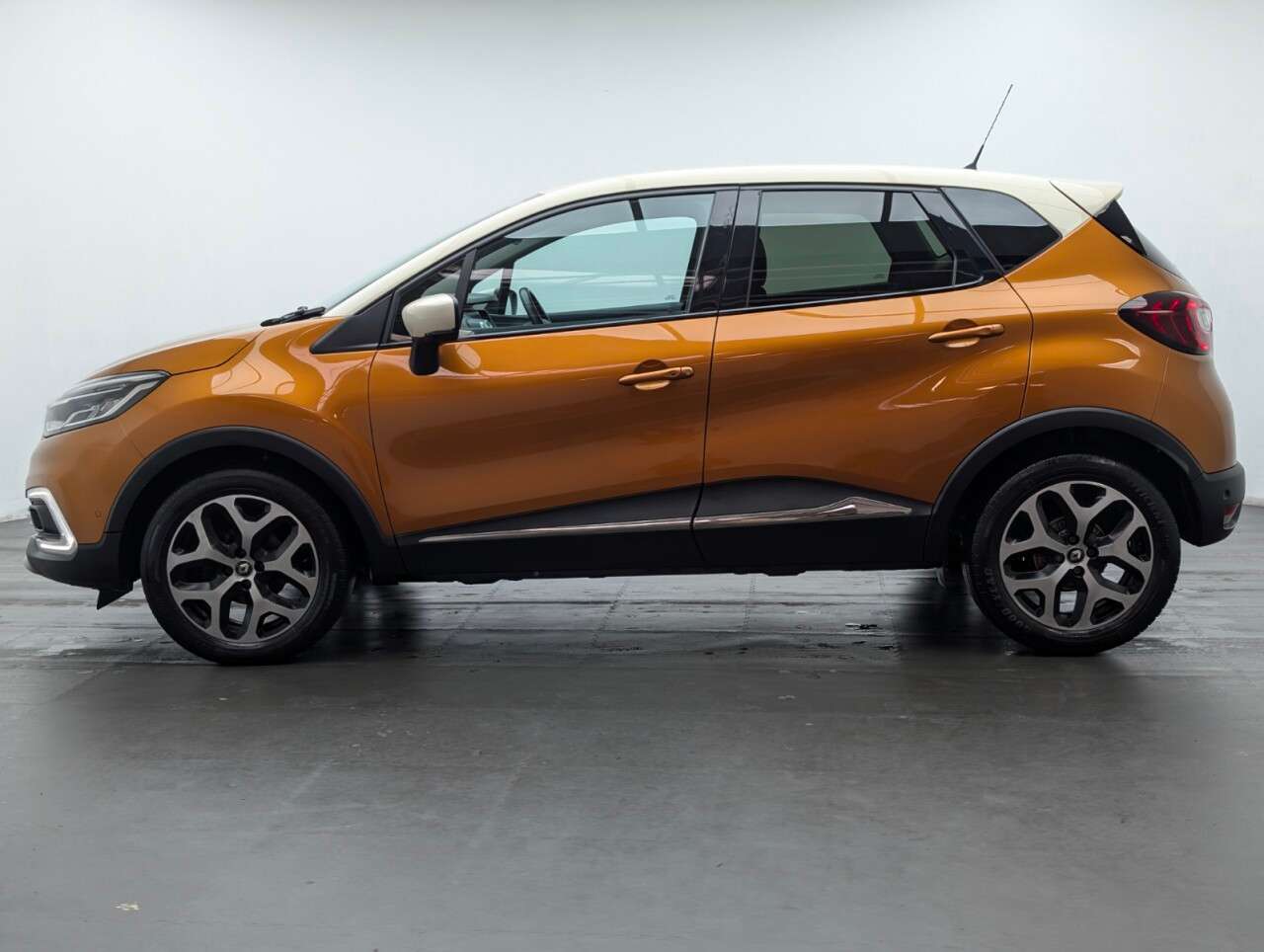 2018 RENAULT CAPTUR 2018 RENAULT CAPTUR