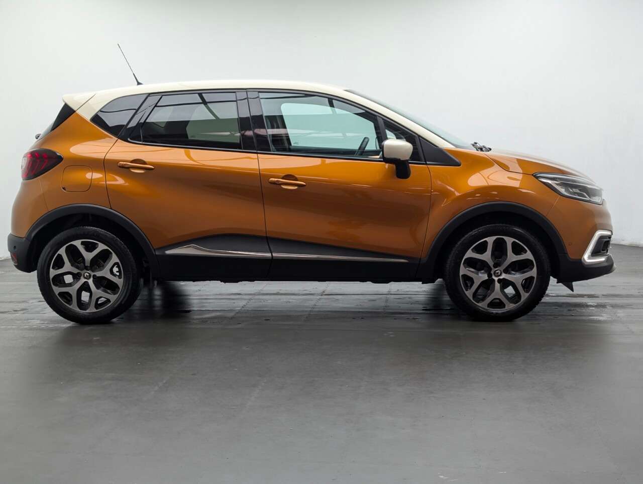 2018 RENAULT CAPTUR 2018 RENAULT CAPTUR
