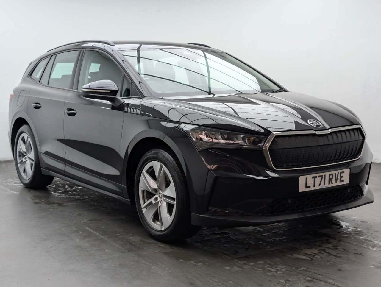 A 2021 SKODA ENYAQ 62kWh 60 SUV 5dr Electric Auto (179 ps) CRUISE CONTROL+BLUETOOTH A 2021 SKODA ENYAQ 62kWh 60 SUV 5dr Electric Auto (179 ps) CRUISE CONTROL+BLUETOOTH