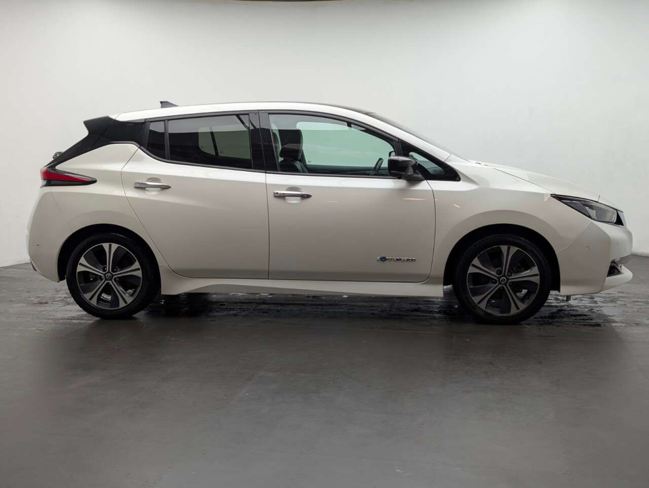 2019 NISSAN LEAF 2019 NISSAN LEAF