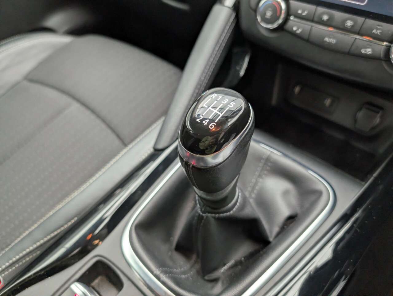 2017 RENAULT KADJAR 2017 RENAULT KADJAR