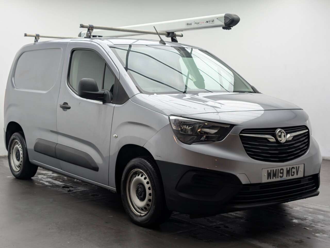 A 2019 VAUXHALL COMBO 1.6 Turbo D 2000 Edition Panel Van 4dr Diesel Manual L1 H1 Euro 6 (s/s) (10 A 2019 VAUXHALL COMBO 1.6 Turbo D 2000 Edition Panel Van 4dr Diesel Manual L1 H1 Euro 6 (s/s) (10