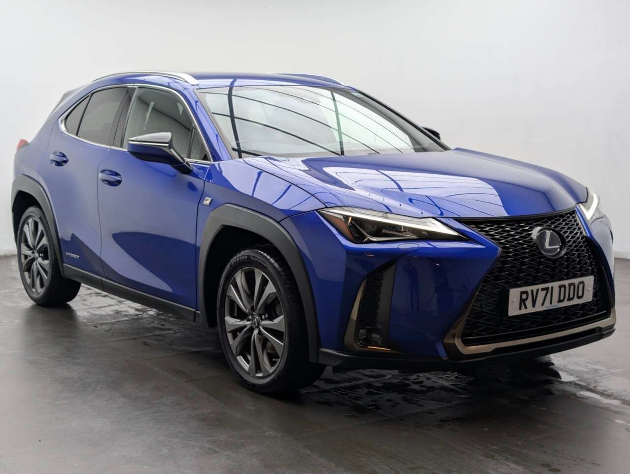 A 2021 LEXUS UX 2.0 250h F Sport SUV 5dr Petrol Hybrid E-CVT Euro 6 (s/s) (184 ps) 18" ALLO A 2021 LEXUS UX 2.0 250h F Sport SUV 5dr Petrol Hybrid E-CVT Euro 6 (s/s) (184 ps) 18" ALLO