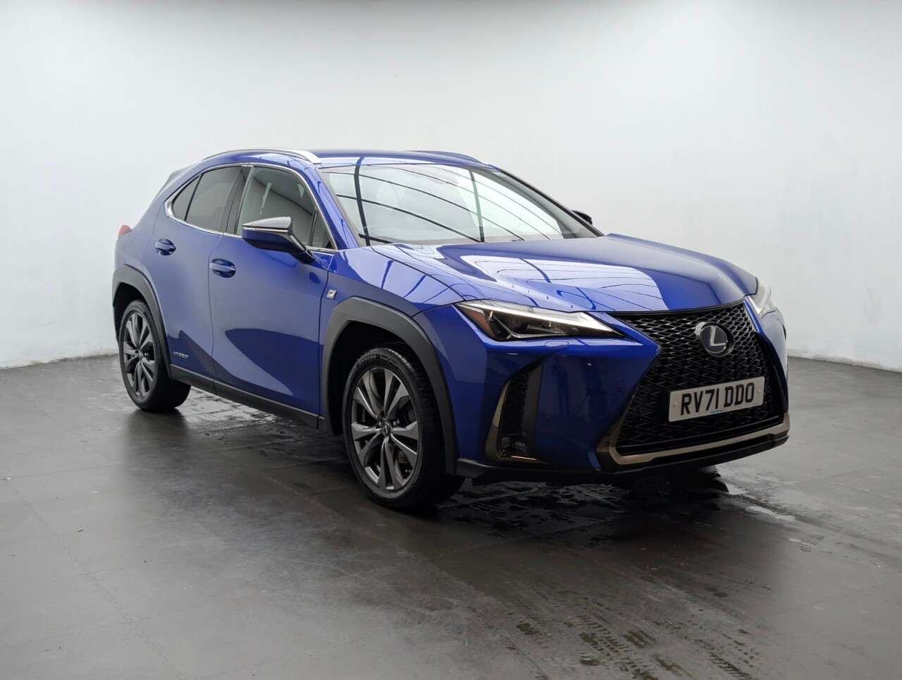 A 2021 LEXUS UX 2.0 250h F Sport SUV 5dr Petrol Hybrid E-CVT Euro 6 (s/s) (184 ps) 18" ALLO A 2021 LEXUS UX 2.0 250h F Sport SUV 5dr Petrol Hybrid E-CVT Euro 6 (s/s) (184 ps) 18" ALLO