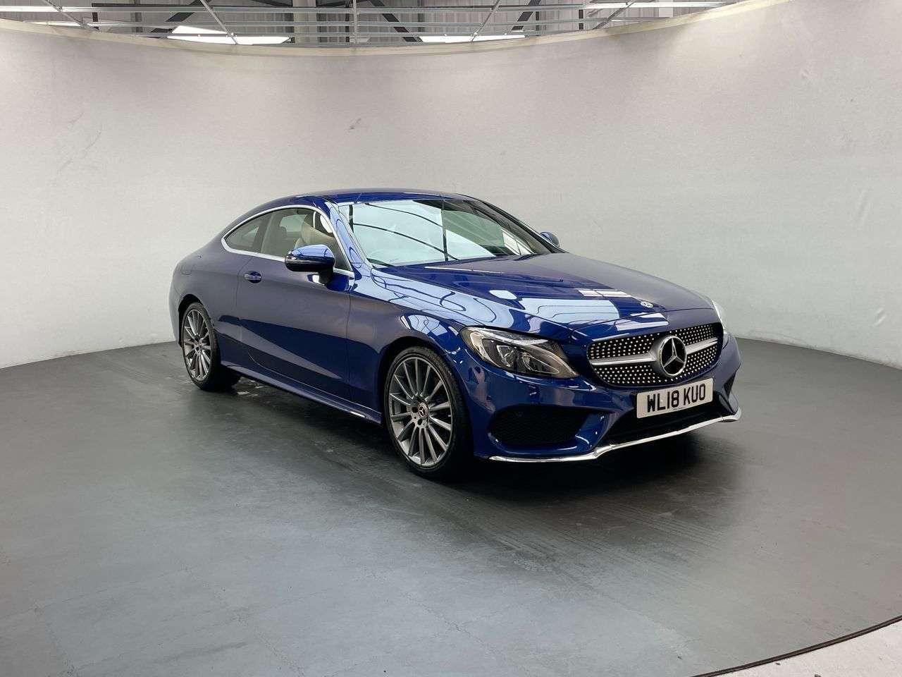 A 2018 MERCEDES-BENZ C-CLASS 2.0 C200 AMG Line Coupe 2dr Petrol G-Tronic+ Euro 6 (s/s) (184 ps) HEATED F A 2018 MERCEDES-BENZ C-CLASS 2.0 C200 AMG Line Coupe 2dr Petrol G-Tronic+ Euro 6 (s/s) (184 ps) HEATED F