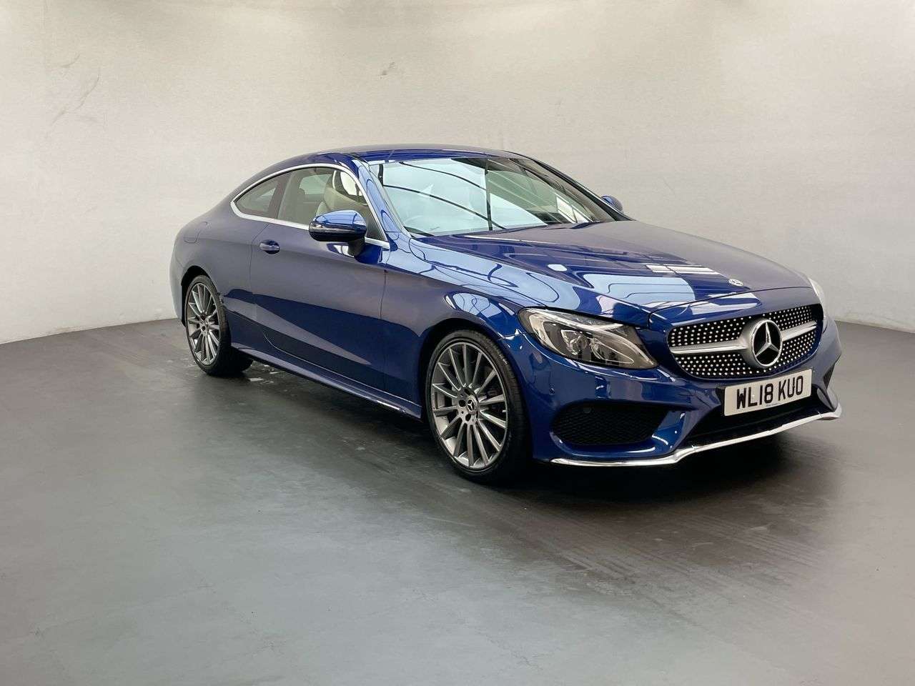 A 2018 MERCEDES-BENZ C-CLASS 2.0 C200 AMG Line Coupe 2dr Petrol G-Tronic+ Euro 6 (s/s) (184 ps) HEATED F A 2018 MERCEDES-BENZ C-CLASS 2.0 C200 AMG Line Coupe 2dr Petrol G-Tronic+ Euro 6 (s/s) (184 ps) HEATED F