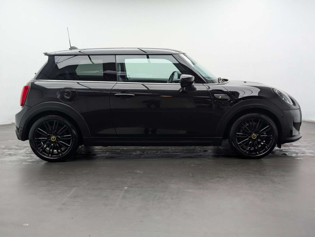 2022 MINI ELECTRIC HATCH 2022 MINI ELECTRIC HATCH