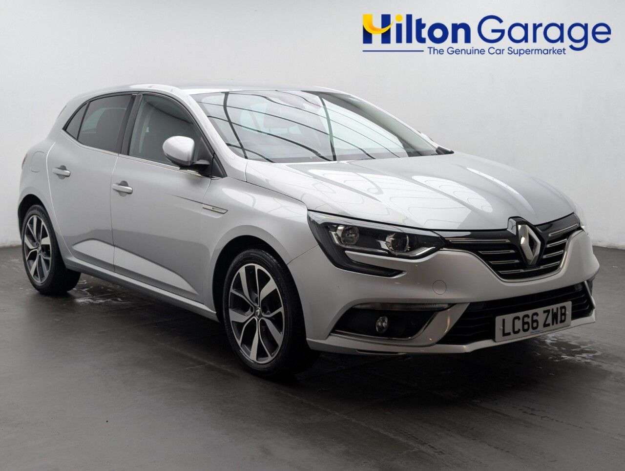 A 2016 RENAULT MEGANE 1.5 dCi Dynamique S Nav Hatchback 5dr Diesel Manual Euro 6 (s/s) (110 ps) N A 2016 RENAULT MEGANE 1.5 dCi Dynamique S Nav Hatchback 5dr Diesel Manual Euro 6 (s/s) (110 ps) N