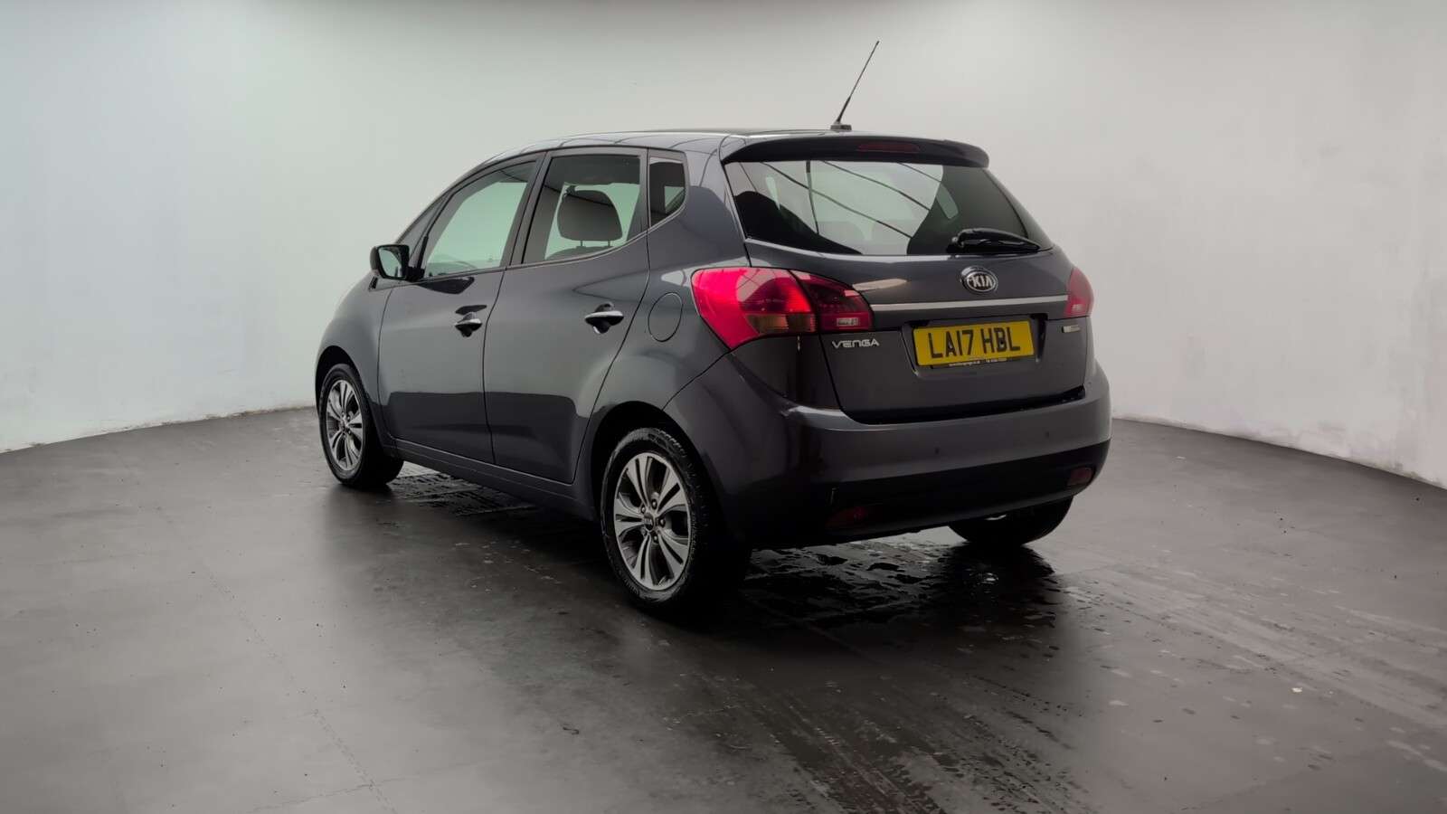 2017 KIA VENGA 2017 KIA VENGA