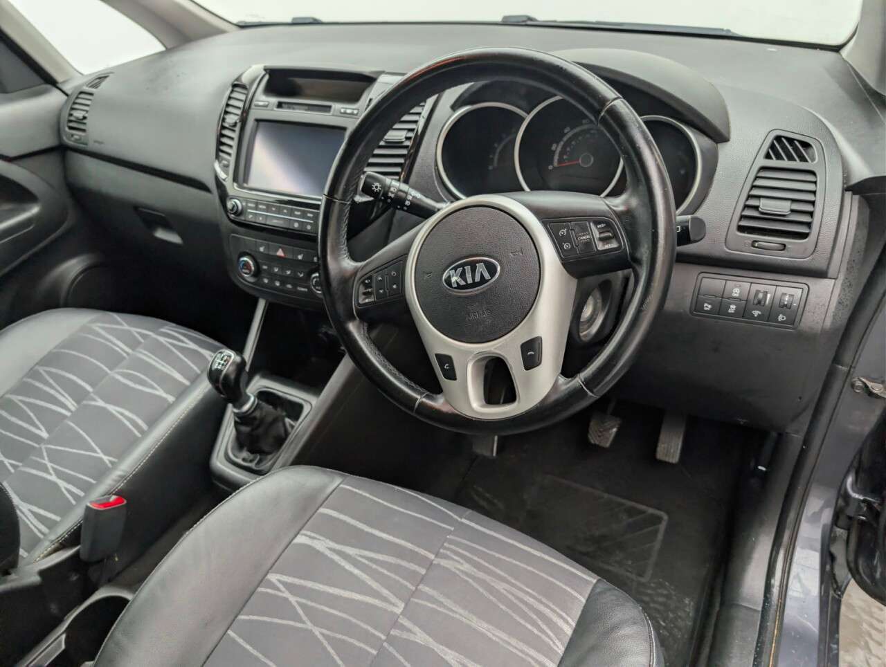 2017 KIA VENGA 2017 KIA VENGA