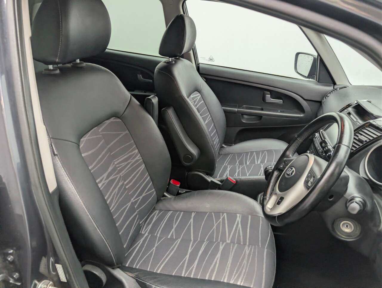 2017 KIA VENGA 2017 KIA VENGA