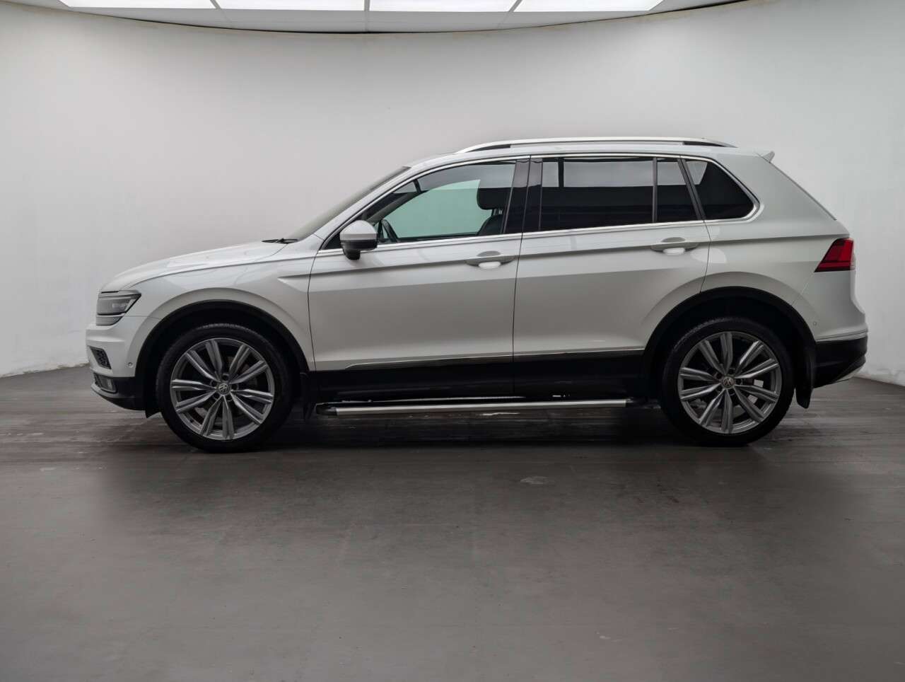 2017 VOLKSWAGEN TIGUAN 2017 VOLKSWAGEN TIGUAN