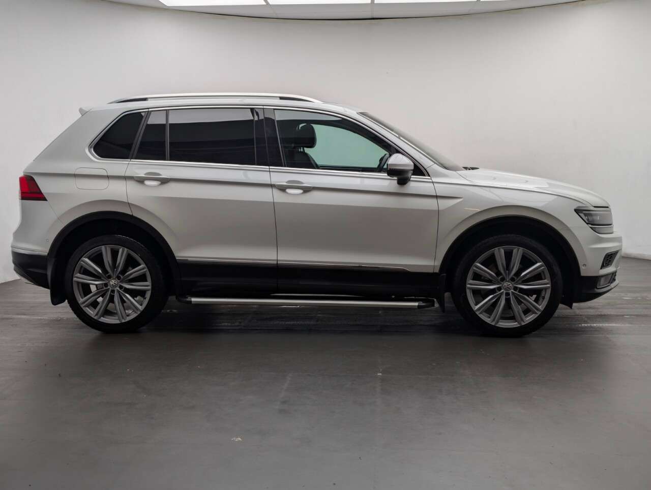 2017 VOLKSWAGEN TIGUAN 2017 VOLKSWAGEN TIGUAN