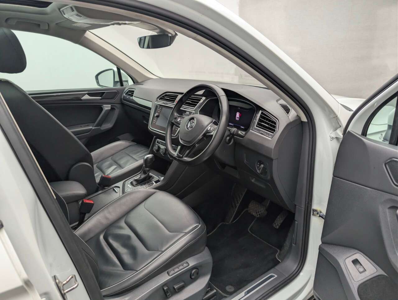 2017 VOLKSWAGEN TIGUAN 2017 VOLKSWAGEN TIGUAN