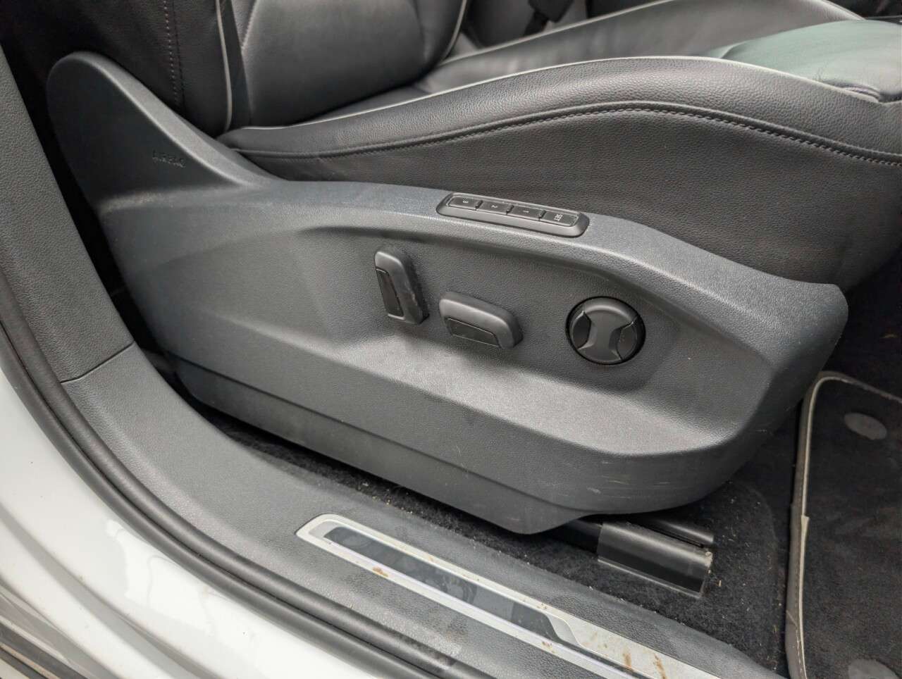 2017 VOLKSWAGEN TIGUAN 2017 VOLKSWAGEN TIGUAN