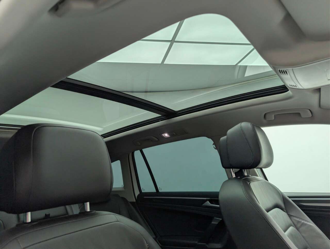 2017 VOLKSWAGEN TIGUAN 2017 VOLKSWAGEN TIGUAN