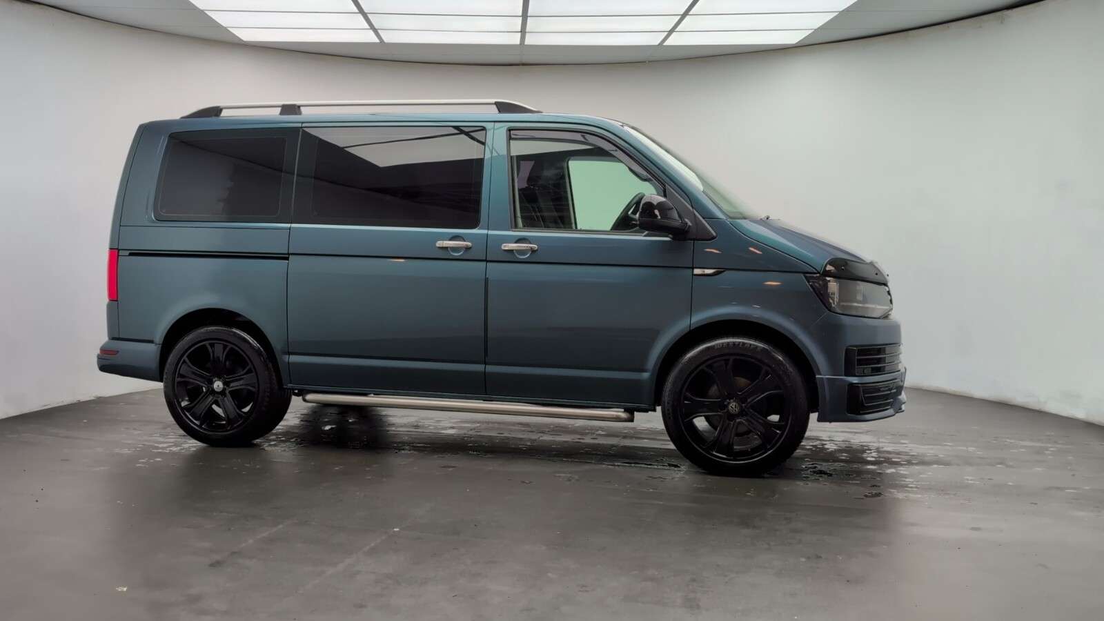 2019 VOLKSWAGEN TRANSPORTER SHUTTLE 2019 VOLKSWAGEN TRANSPORTER SHUTTLE