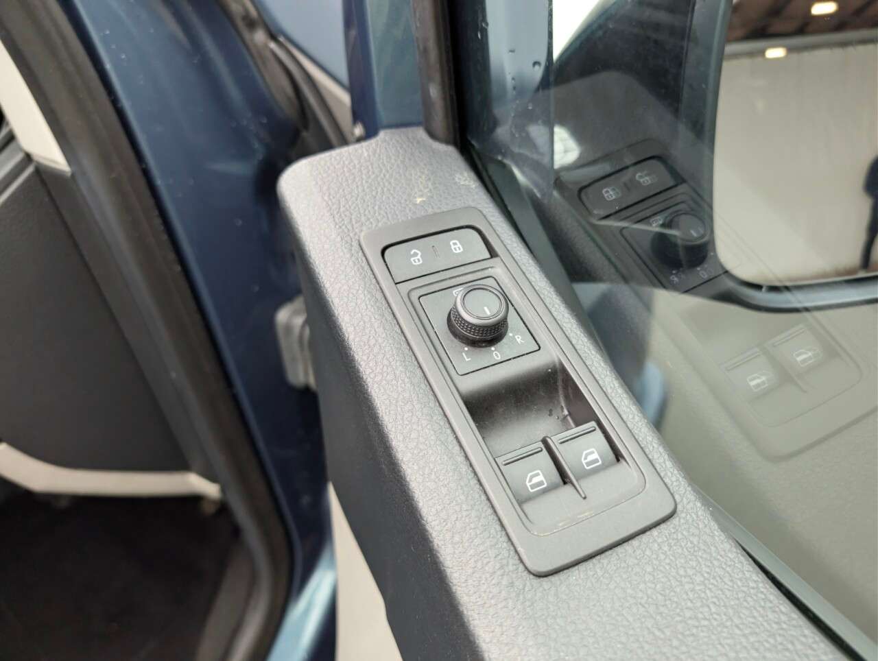 2019 VOLKSWAGEN TRANSPORTER SHUTTLE 2019 VOLKSWAGEN TRANSPORTER SHUTTLE