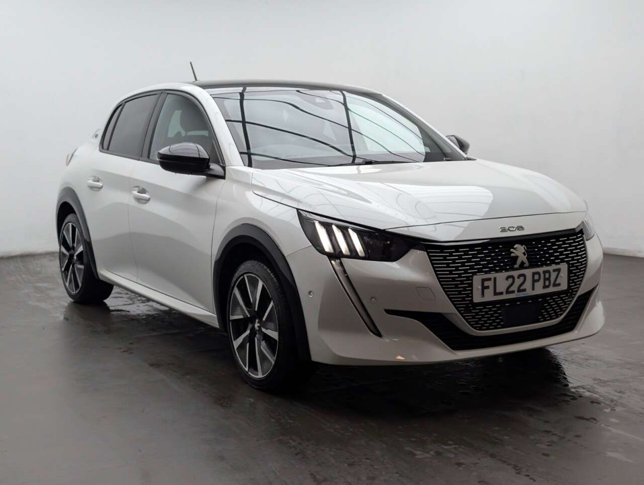 A 2022 PEUGEOT E-208 50kWh GT Premium Hatchback 5dr Electric Auto (136 ps) BLUETOOTH+LANE KEEPIN A 2022 PEUGEOT E-208 50kWh GT Premium Hatchback 5dr Electric Auto (136 ps) BLUETOOTH+LANE KEEPIN