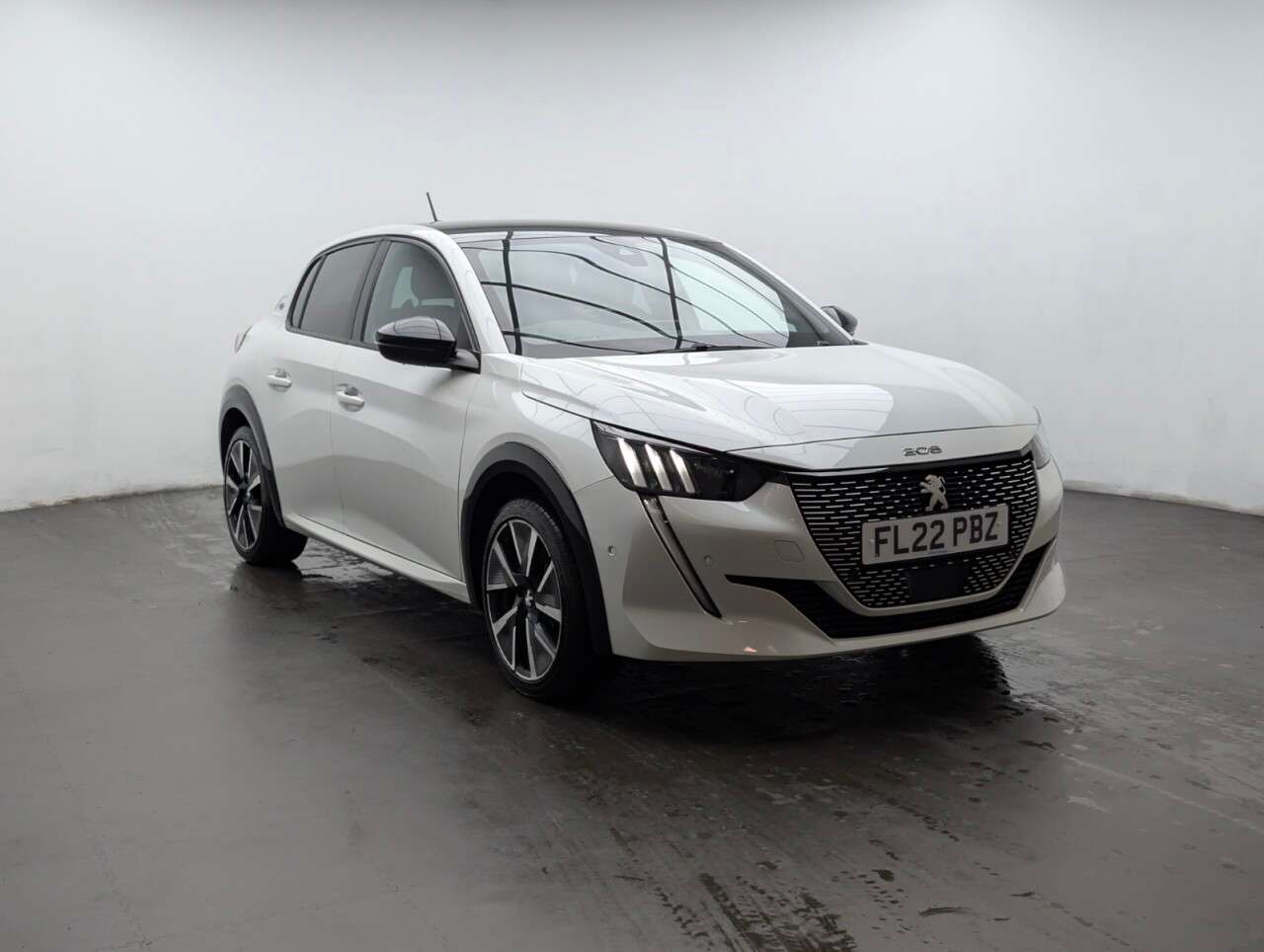 A 2022 PEUGEOT E-208 50kWh GT Premium Hatchback 5dr Electric Auto (136 ps) BLUETOOTH+LANE KEEPIN A 2022 PEUGEOT E-208 50kWh GT Premium Hatchback 5dr Electric Auto (136 ps) BLUETOOTH+LANE KEEPIN