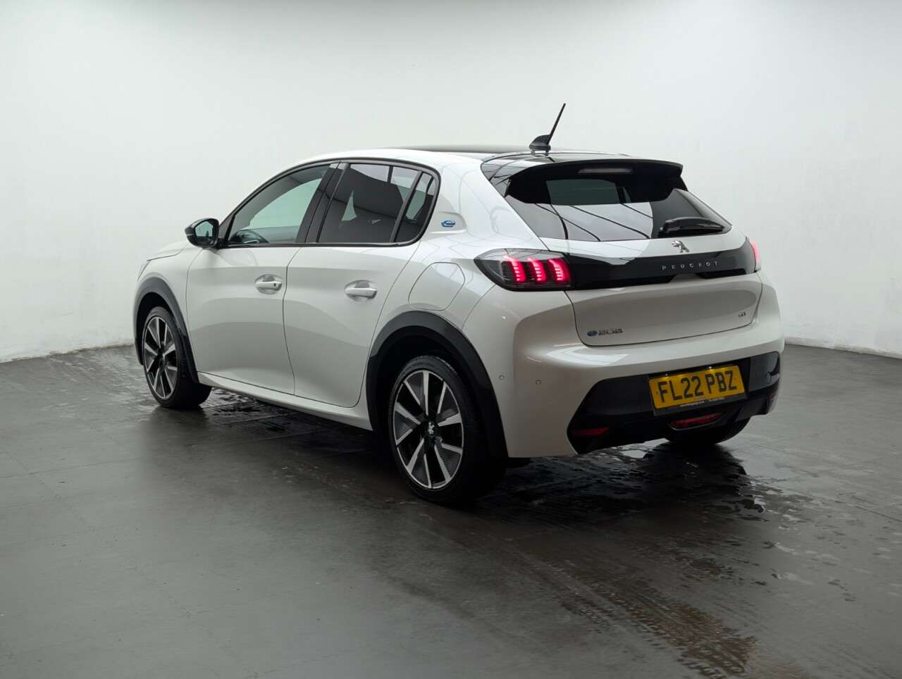 2022 PEUGEOT E-208 2022 PEUGEOT E-208