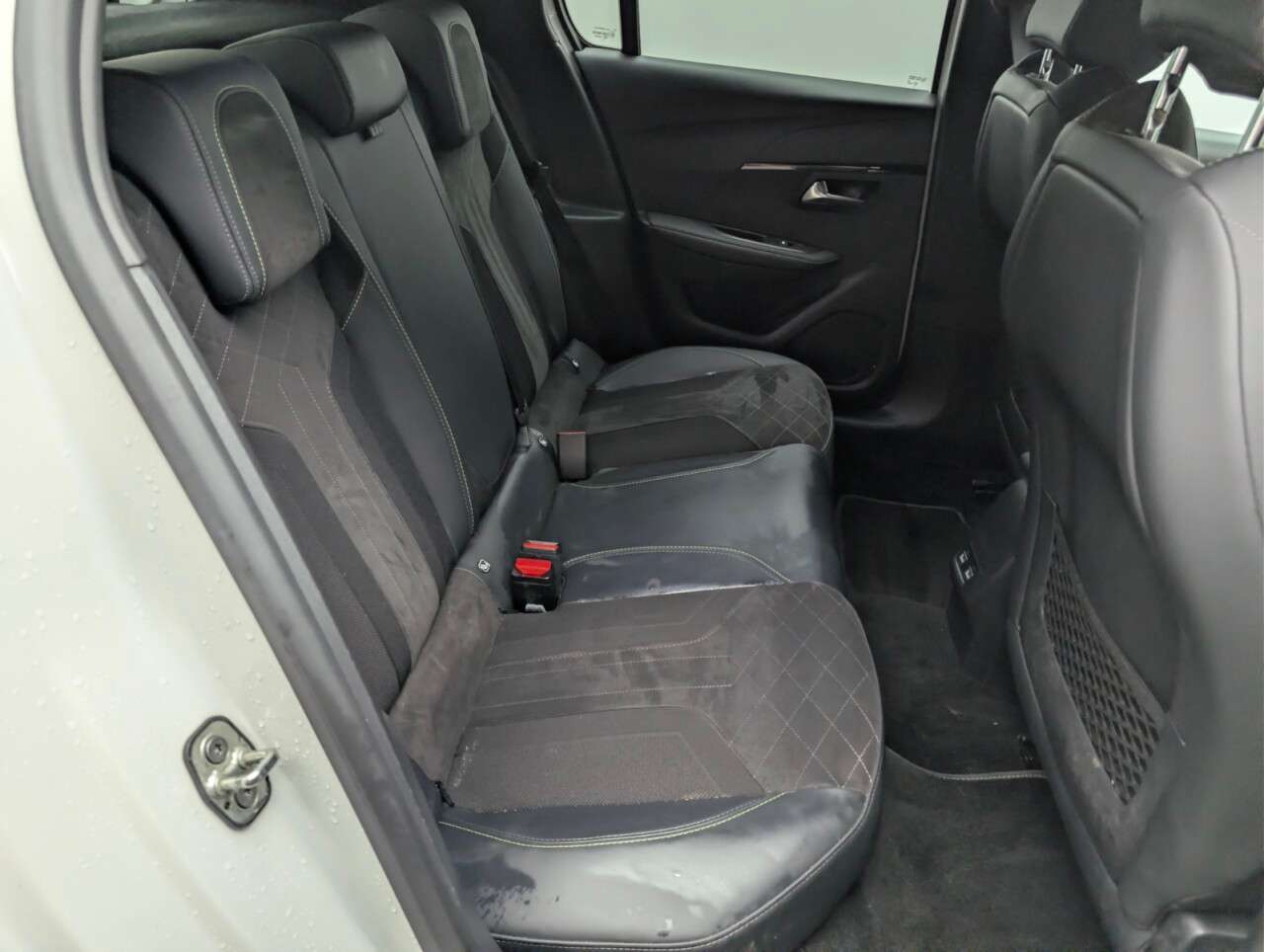 2022 PEUGEOT E-208 2022 PEUGEOT E-208