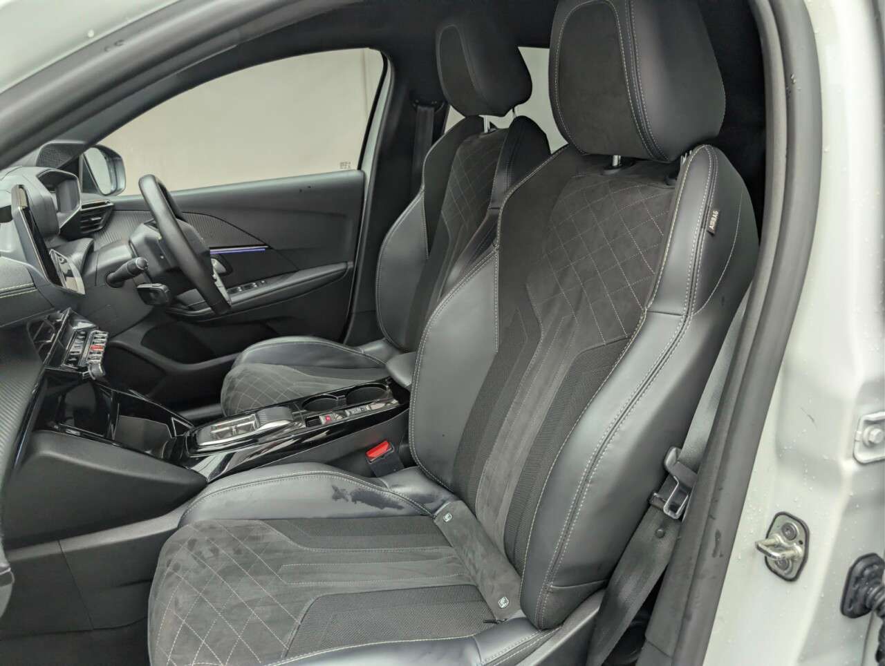 2022 PEUGEOT E-208 2022 PEUGEOT E-208