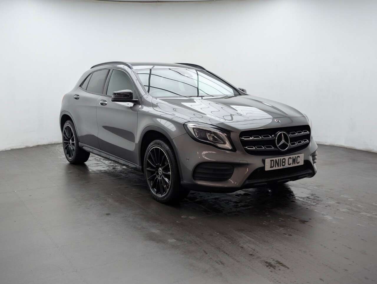 A 2018 MERCEDES-BENZ 180 2.1 GLA220d AMG Line (Premium) SUV 5dr Diesel 7G-DCT 4MATIC Euro 6 (s/s) (1 A 2018 MERCEDES-BENZ 180 2.1 GLA220d AMG Line (Premium) SUV 5dr Diesel 7G-DCT 4MATIC Euro 6 (s/s) (1