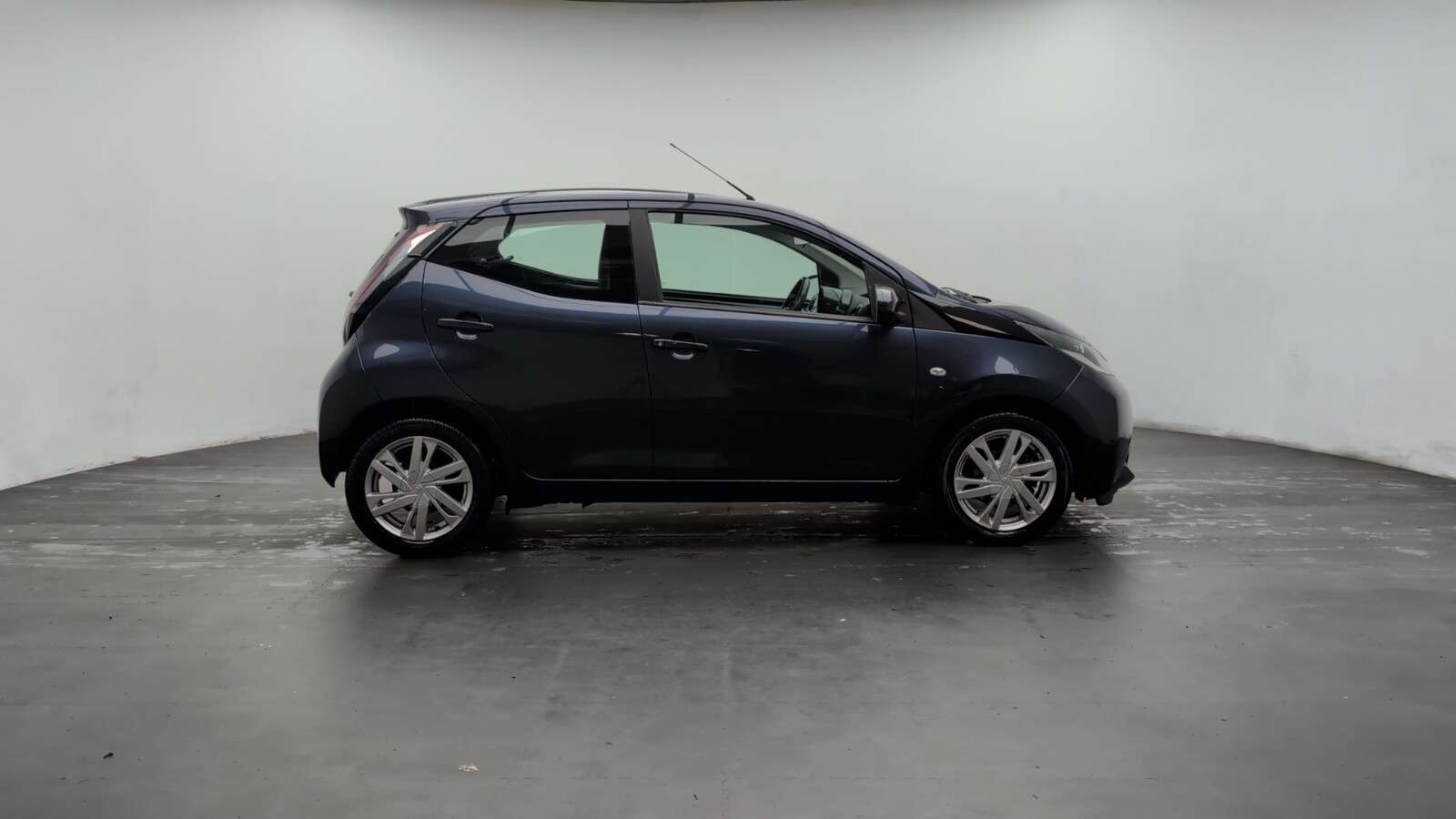 2017 TOYOTA AYGO 2017 TOYOTA AYGO