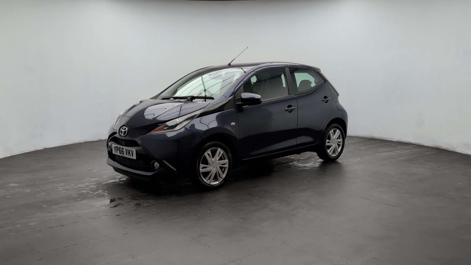 2017 TOYOTA AYGO 2017 TOYOTA AYGO
