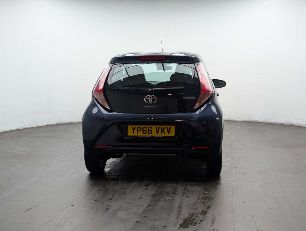 2017 TOYOTA AYGO 2017 TOYOTA AYGO