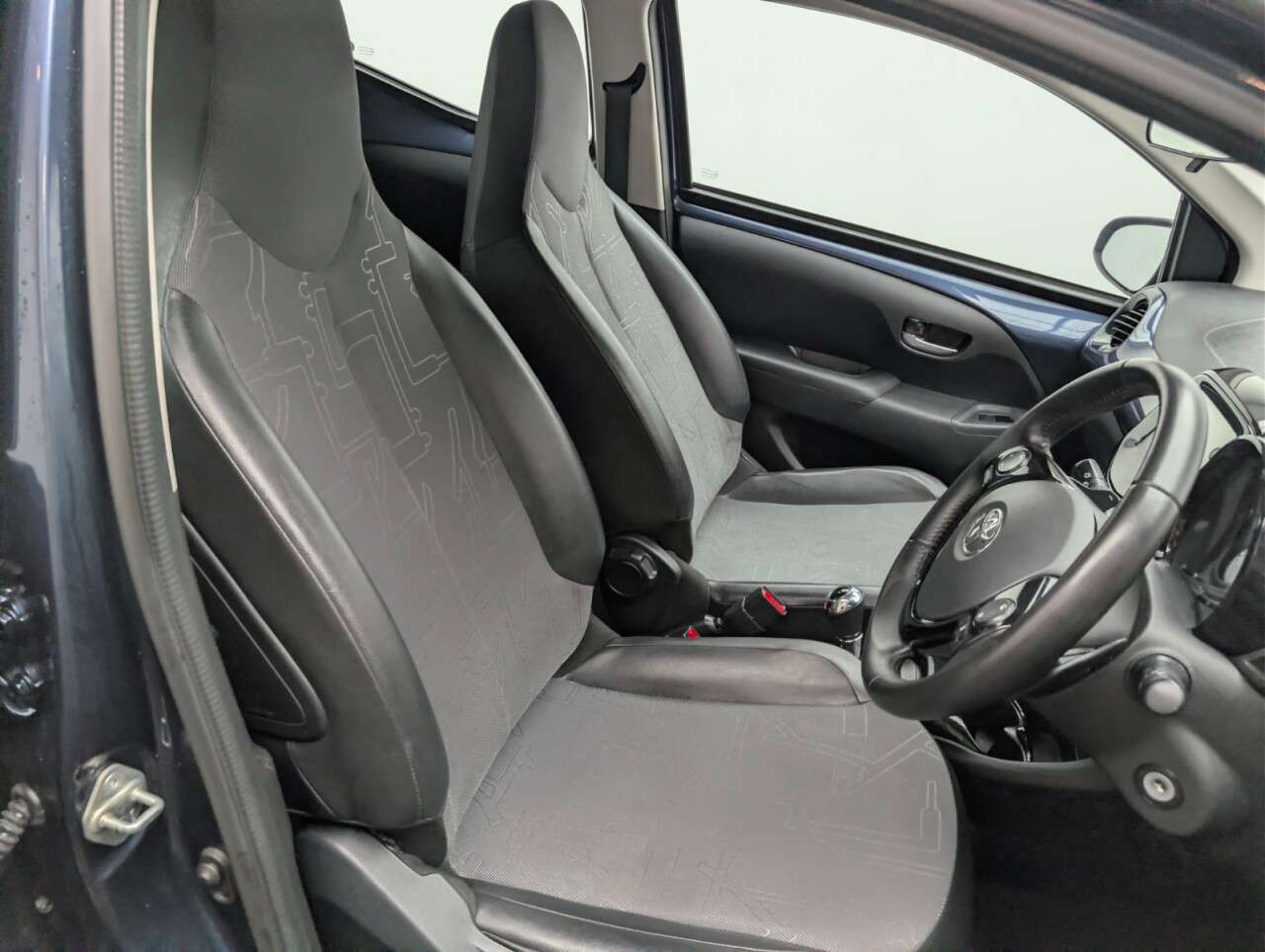 2017 TOYOTA AYGO 2017 TOYOTA AYGO