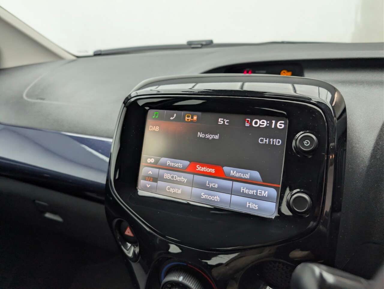 2017 TOYOTA AYGO 2017 TOYOTA AYGO