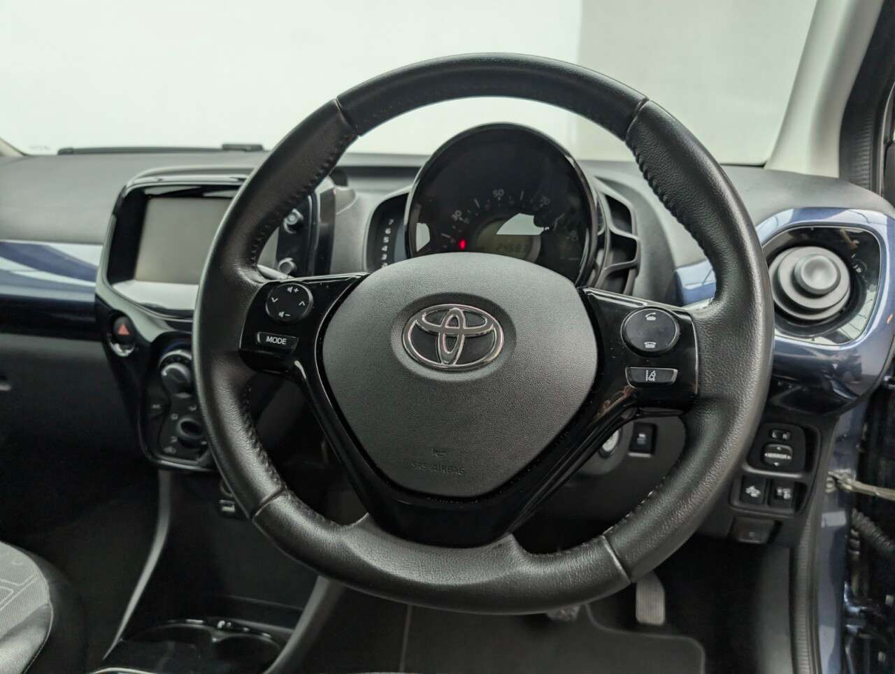2017 TOYOTA AYGO 2017 TOYOTA AYGO